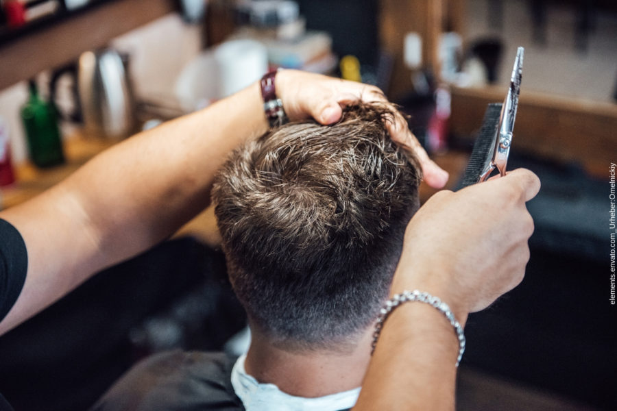 In diesem Blogartikel geht es um Frisuren und Haarschnitte für Männer. Dazu empfehle wir Ihnen ein passendes Buch mit interessanten Tipps.